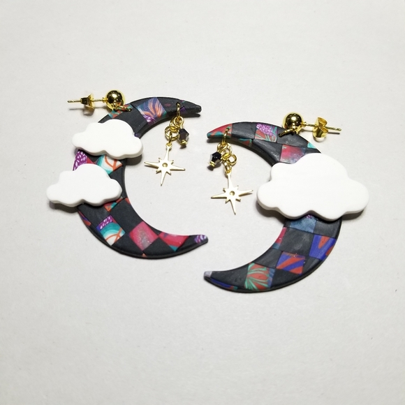 Polymer clay moon/cloud earrings - Picture 1 of 3